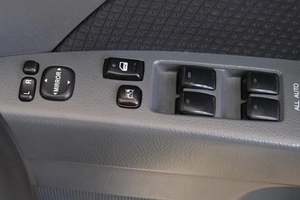 Минивэн Toyota Isis 2010 года, 1229000 рублей, Омск