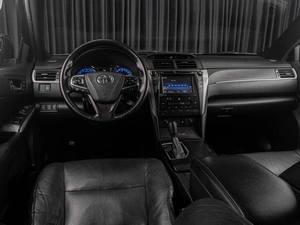 Седан Toyota Camry 2017 года, 2599000 рублей, Тюмень