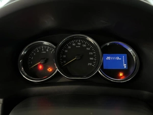 Седан Renault Logan 2016 года, 745000 рублей, Орёл