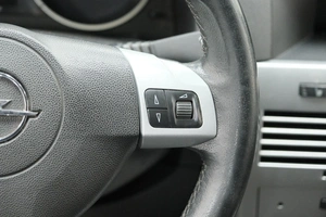 Хетчбэк Opel Astra 2014 года, 649000 рублей, Омск