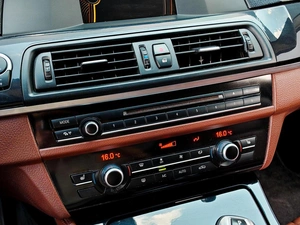 Седан BMW 5 серия 2013 года, 2100000 рублей, Краснодар