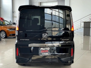 Минивэн Honda Stepwgn Spada 2015 года, 1797000 рублей, Солонцы