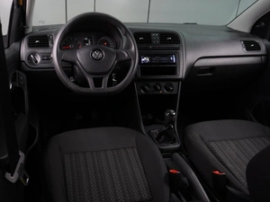 Седан Volkswagen Polo 2017 года, 899000 рублей, Воронеж