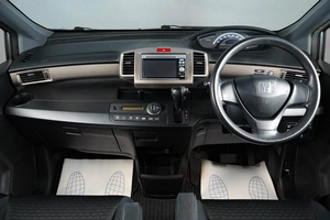 Минивэн Honda Freed 2011 года, 1249000 рублей, Тюмень