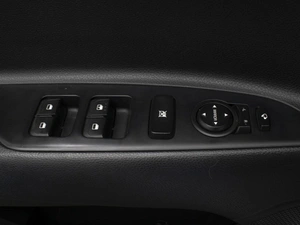 Внедорожник Kia Stonic 2020 года, 1850000 рублей, Омск