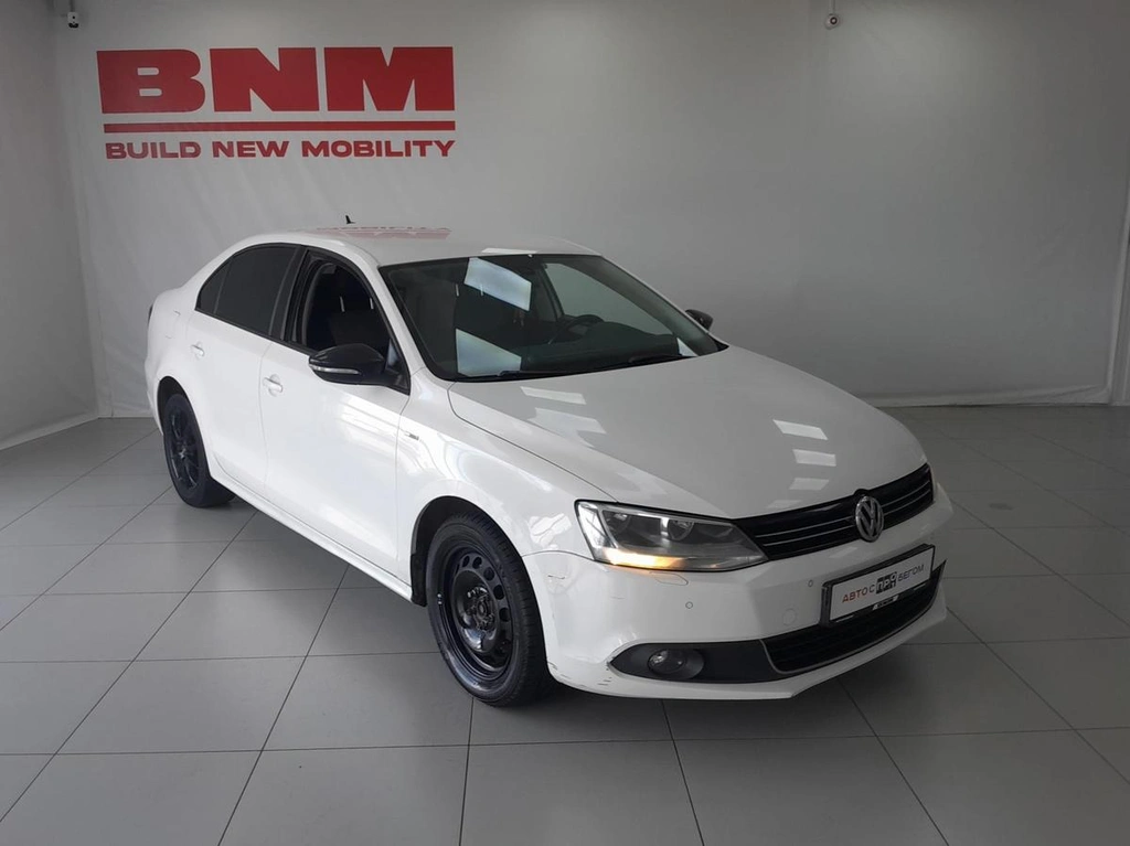 Седан Volkswagen Jetta 2013 года, 1400000 рублей, Смоленск