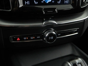 Внедорожник Volvo XC60 2019 года, 3327077 рублей, Москва