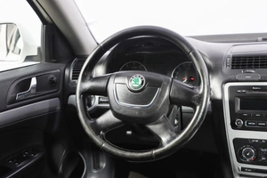 Лифтбек Skoda Octavia 2013 года, 899000 рублей, Новосибирск