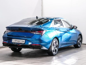Седан Hyundai Elantra 2021 года, 1830000 рублей, Красноярск