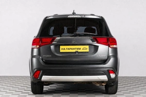 Внедорожник Mitsubishi Outlander 2018 года, 1729000 рублей, Челябинск