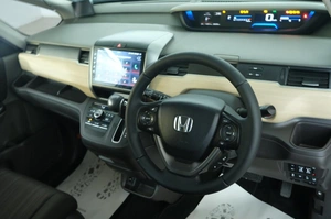 Минивэн Honda Freed 2019 года, 1689000 рублей, Омск