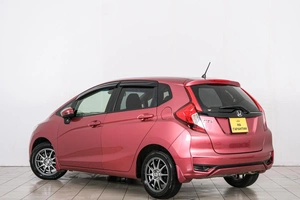 Хетчбэк Honda Fit 2018 года, 1229000 рублей, Красноярск