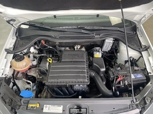 Седан Volkswagen Polo 2017 года, 830000 рублей, Красноярск