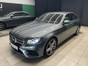 Седан Mercedes-Benz E-класс 2020 года, 4000000 рублей, Красноярск
