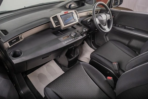 Минивэн Honda Freed 2012 года, 1229000 рублей, Томск