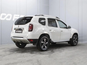 Внедорожник Renault Duster 2018 года, 1130000 рублей, Омск