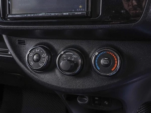 Хетчбэк Toyota Vitz 2018 года, 1420000 рублей, Ростов-на-Дону