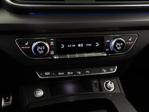 Внедорожник Audi Q5 2024 года, 5974404 рублей, Москва