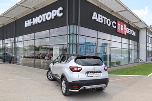 Внедорожник Renault Kaptur 2016 года, 1300000 рублей, Мирное