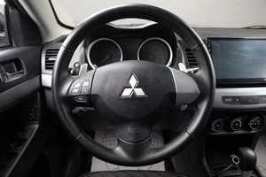 Седан Mitsubishi Lancer 2011 года, 559000 рублей, Оренбург
