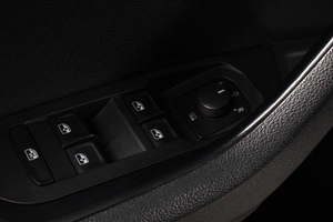 Внедорожник Skoda Karoq 2021 года, 2339000 рублей, Оренбург