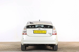 Лифтбек Toyota Prius 2008 года, 679000 рублей, Тюмень
