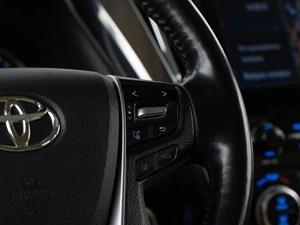 Минивэн Toyota Alphard 2021 года, 6197077 рублей, Москва