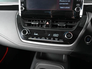 Седан Toyota Corolla 2019 года, 1999000 рублей, Ростов-на-Дону