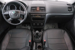 Внедорожник Skoda Yeti 2011 года, 1199000 рублей, Красноярск