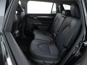 Внедорожник Toyota Highlander 2025 года, 5828888 рублей, Москва