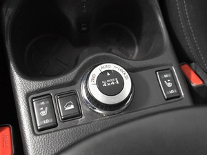 Внедорожник Nissan X-Trail 2016 года, 1567900 рублей, Казань