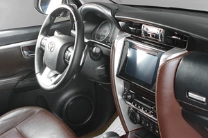 Внедорожник Toyota Fortuner 2017 года, 2999000 рублей, Тюмень