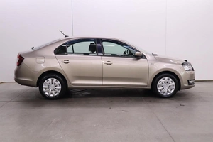 Хэтчбек Skoda Rapid 2019 года, 1050000 рублей, Брянск