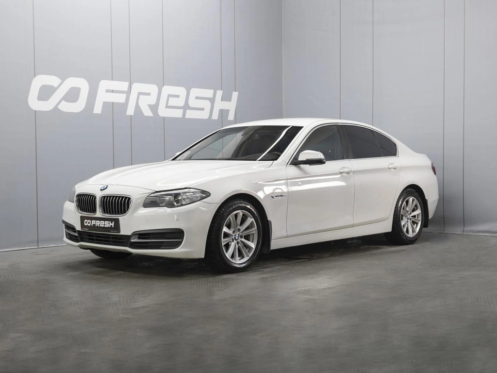 Седан BMW 5 серия 2013 года, 1750000 рублей, Омск