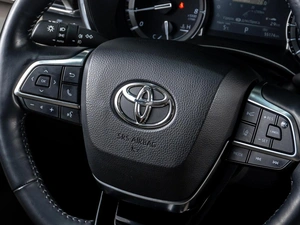 Внедорожник Toyota Highlander 2021 года, 6325000 рублей, Тюмень