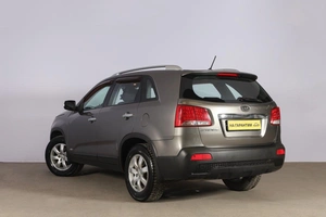 Внедорожник Kia Sorento 2011 года, 1549000 рублей, Новосибирск