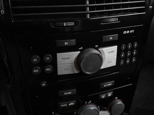 Седан Opel Astra 2010 года, 649000 рублей, Воронеж