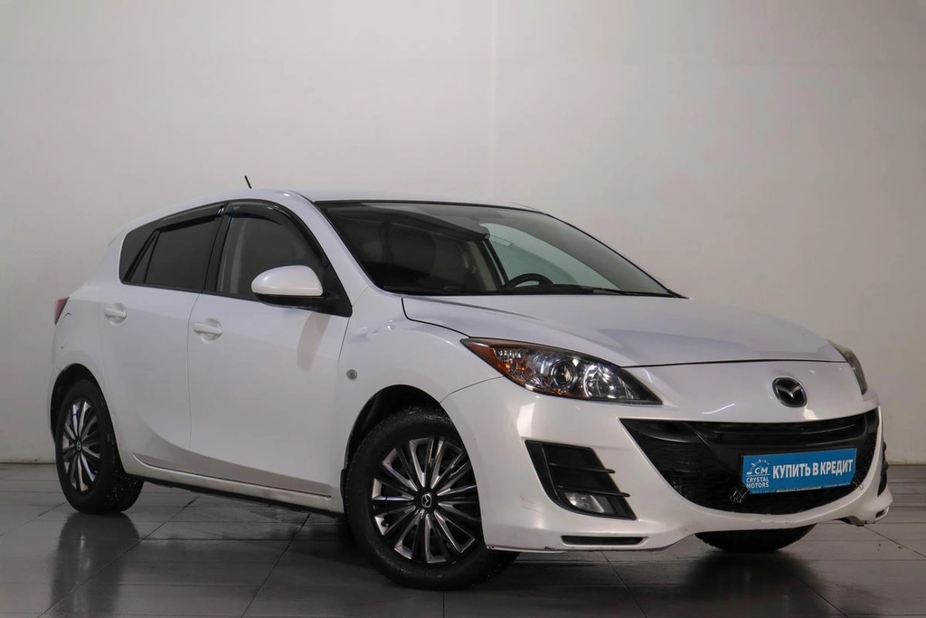 Хетчбэк Mazda 3 2011 года, 899000 рублей, Челябинск