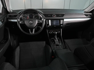Лифтбек Skoda Superb 2019 года, 1999000 рублей, Аксай