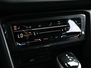 Внедорожник Volkswagen Tiguan 2020 года, 2969000 рублей, Кирилловка