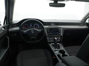 Седан Volkswagen Passat 2018 года, 1598055 рублей, Москва
