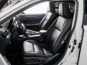 Седан Lexus ES 2013 года, 2230554 рублей, Тюмень