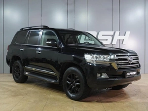 Внедорожник Toyota Land Cruiser 2018 года, 6100000 рублей, Воронеж