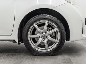 Хетчбэк Toyota Ractis 2011 года, 1080000 рублей, Красноярск
