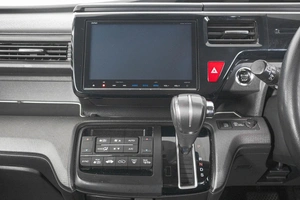 Минивэн Honda Stepwgn Spada 2016 года, 1849000 рублей, Кемерово