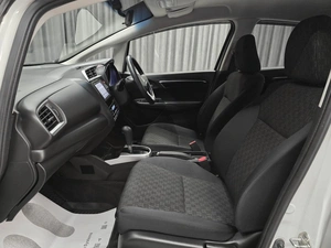 Хетчбэк Honda Fit 2017 года, 950000 рублей, Красноярск