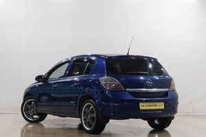 Хетчбэк Opel Astra 2008 года, 439000 рублей, Новокузнецк