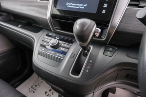 Минивэн Honda Freed 2016 года, 1489000 рублей, Красноярск