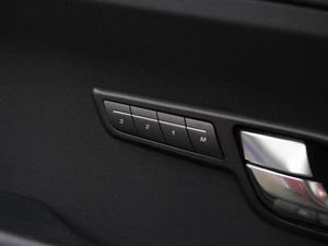 Внедорожник Land Rover Range Rover Evoque 2013 года, 2357077 рублей, Москва