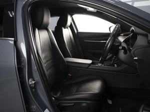 Хетчбэк Mazda 3 2019 года, 1750000 рублей, Омск